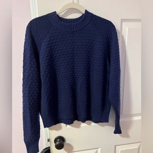 LULULEMON women’s sweater